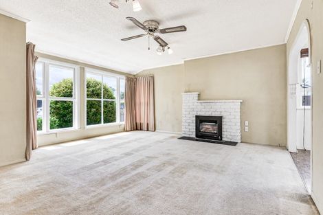 Photo of property in 6 Pickering Crescent, Chedworth, Hamilton, 3210