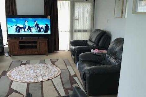 Photo of property in 10a Sharivari Place, Conifer Grove, Takanini, 2112