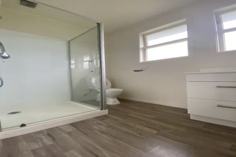 Photo of property in 16 Lincoln Road, Manurewa East, Auckland, 2102