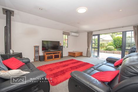 Photo of property in 39 Ebdentown Street, Ebdentown, Upper Hutt, 5018