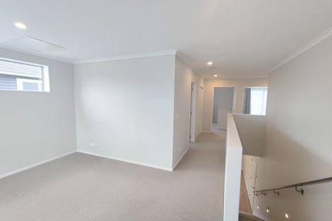 Photo of property in 3 Ambar Ridge Avenue, Massey, Auckland, 0614