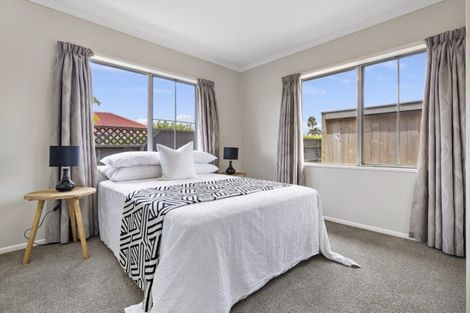 Photo of property in 18 Santa Monica Drive, Papamoa Beach, Papamoa, 3118