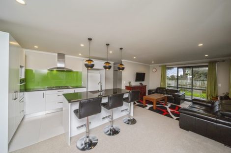 Photo of property in 213c Junction Road, Highlands Park, New Plymouth, 4371