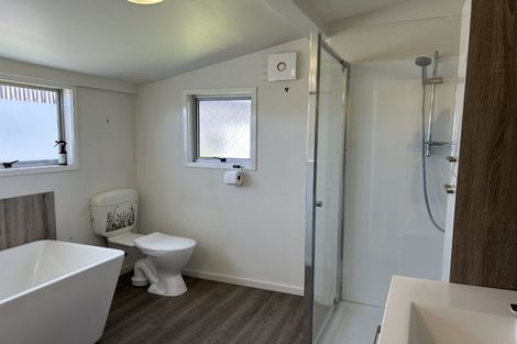 Photo of property in 1 Sedcole Street, Pahiatua, 4910