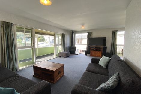 Photo of property in 3 Eastview Grove, Normandale, Lower Hutt, 5010