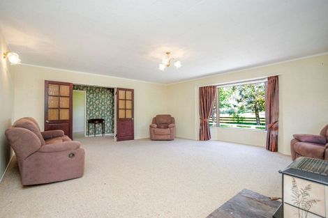 Photo of property in 292 Tamaki River Road, Dannevirke, 4972