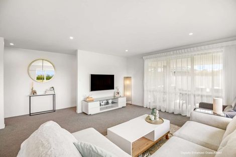 Photo of property in 7 Magnolia Lane, Kelvin Grove, Palmerston North, 4414