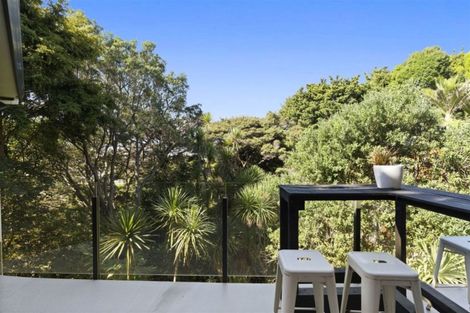 Photo of property in 24a Seaview Avenue, Northcote, Auckland, 0627