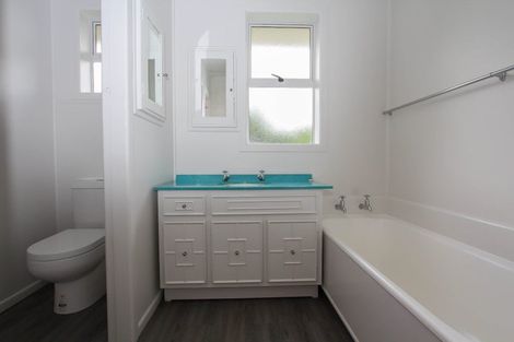 Photo of property in 16 Jeanette Street, Glenview, Hamilton, 3206