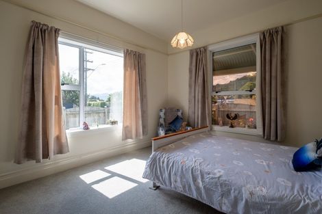 Photo of property in 47 Kent Street, Picton, 7220