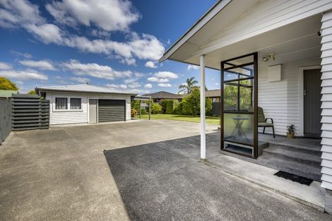 Photo of property in 38 Puketapu Road, Taradale, Napier, 4112