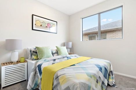 Photo of property in 16 Parton Road, Pukekohe, 2120