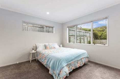 Photo of property in 31 Aspiring Terrace, Aotea, Porirua, 5024