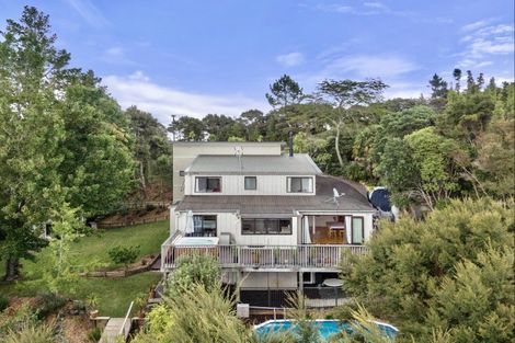 Photo of property in 19 Te Araroa Drive, Paremoremo, Auckland, 0632