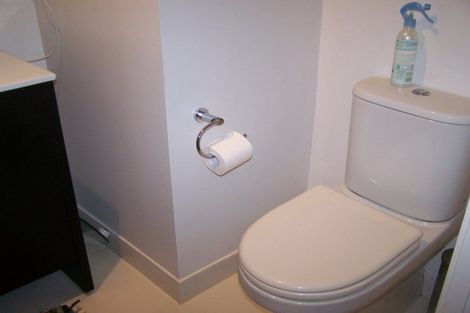 Photo of property in 46a Marine Parade, Mellons Bay, Auckland, 2014