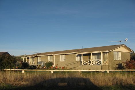 Photo of property in 1-4/21 Dorset Street, Mataura, 9712