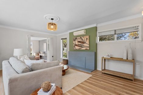 Photo of property in 223 Memorial Avenue, Burnside, Christchurch, 8053