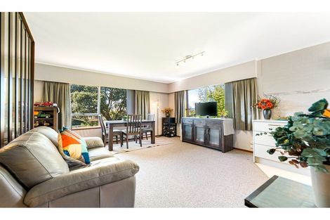 Photo of property in 27 Faith Bullock Place, New Lynn, Auckland, 0600