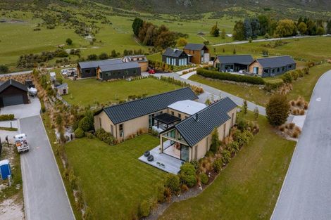 Photo of property in 10 Double Cone Road, Jacks Point, Queenstown, 9371