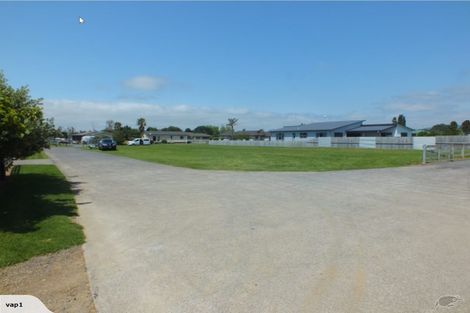 Photo of property in 13 Mylindas Road, Whakatiwai, Miranda, 2473