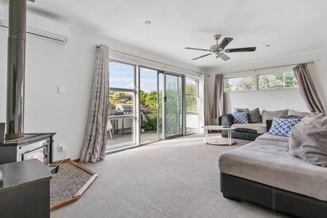 Photo of property in 36 Japonica Drive, Beach Haven, Auckland, 0626