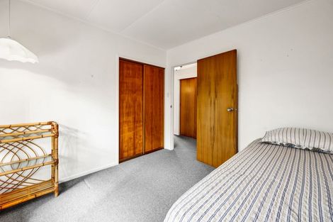 Photo of property in 30 Truby King Street, Merrilands, New Plymouth, 4312