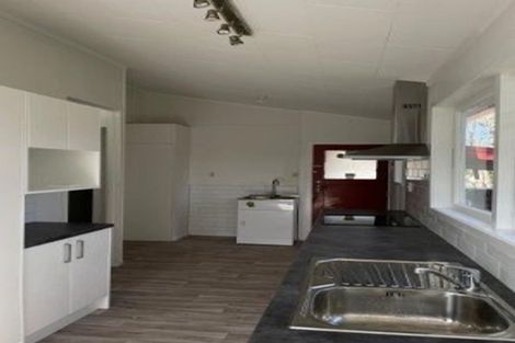 Photo of property in 110 Roberts Road, Te Atatu South, Auckland, 0610