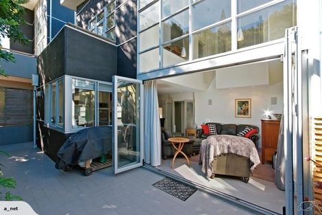 Photo of property in 94b Onslow Road, Khandallah, Wellington, 6035