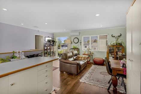 Photo of property in 22c Hunter Street, Hamilton Lake, Hamilton, 3204