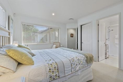 Photo of property in 6 Orewa Street, Torbay, Auckland, 0630