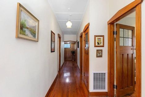 Photo of property in 123 Rongotai Road, Kilbirnie, Wellington, 6022