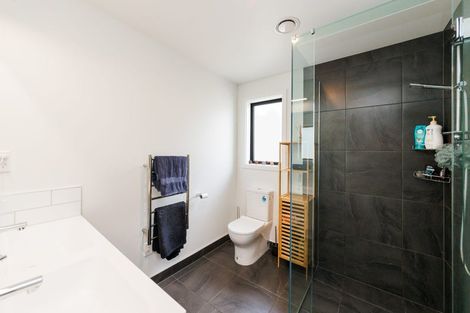 Photo of property in 3 Sardinia Grove, Fitzherbert, Palmerston North, 4410