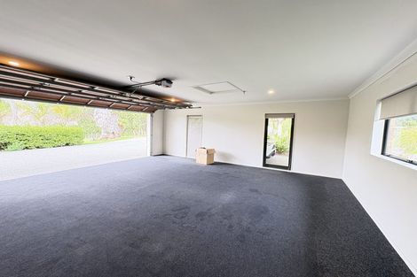 Photo of property in 30 Foster Road, Kumeu, 0891