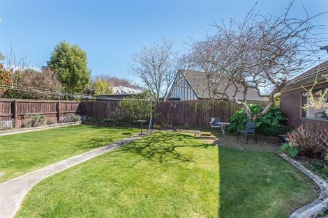 Photo of property in 37 Corfe Street, Ilam, Christchurch, 8041