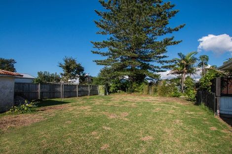 Photo of property in 120 West End Road, Westmere, Auckland, 1022