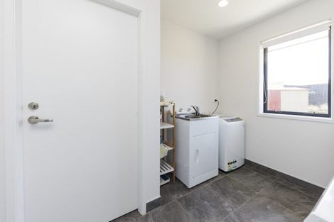 Photo of property in 24 Macdonald Heights, Feilding, 4702