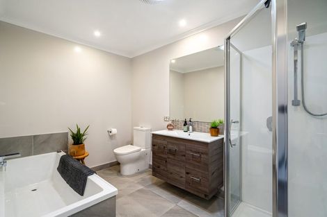 Photo of property in 2 Chaffinch Road, Hobsonville, Auckland, 0616