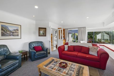 Photo of property in 3 Maple Crescent, Whalers Gate, New Plymouth, 4310