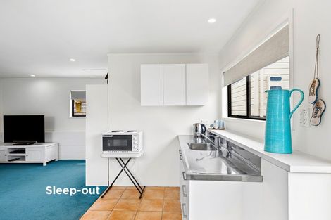 Photo of property in 27 Blue Bell Parade, Omaha, Warkworth, 0986