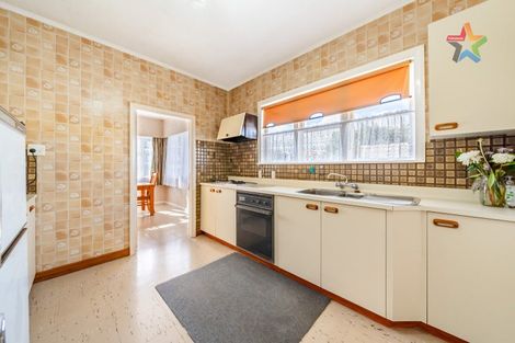 Photo of property in 17 Charleston Avenue, Boulcott, Lower Hutt, 5011