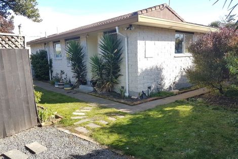 Photo of property in 2/442c Mairehau Road, Parklands, Christchurch, 8083