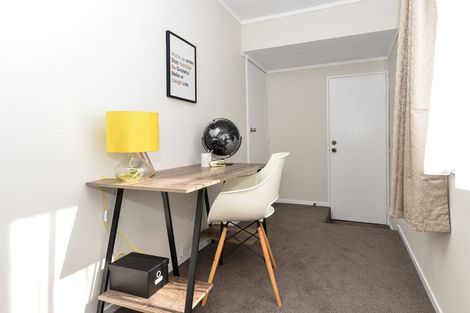 Photo of property in 9b Beadle Place, St Andrews, Hamilton, 3200