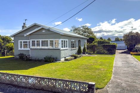 Photo of property in 32 Wyndham Street, Carterton, 5713