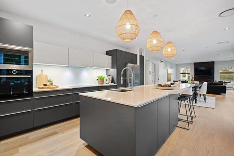 Photo of property in 181 Old North Road, Kumeu, 0892
