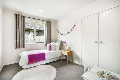 Photo of property in 11 Holcroft Place, Huntington, Hamilton, 3210