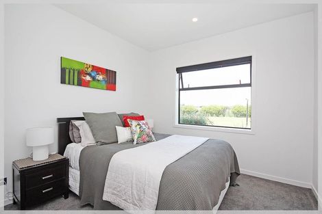 Photo of property in 16 Carex Grove, Foxton Beach, Foxton, 4815