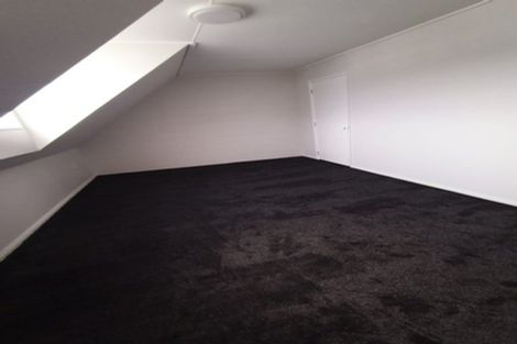 Photo of property in 1/555 Hillside Road, Caversham, Dunedin, 9012