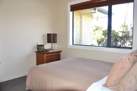 Photo of property in 22 Allenby Place, Wanaka, 9305