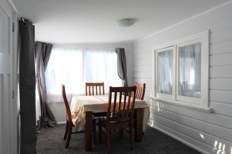 Photo of property in 37 Lincoln Street, Hampden, 9410