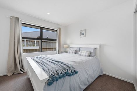 Photo of property in 75 Sequoia Way, Rangiora, 7400